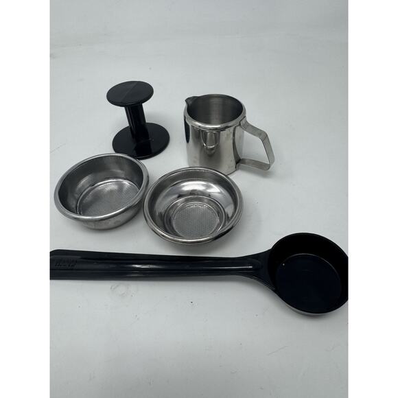 Gaggia Classic Accessories (set Of 5) Tamper, Milk Jug, Portafilters, Scoop - Picture 2 of 4